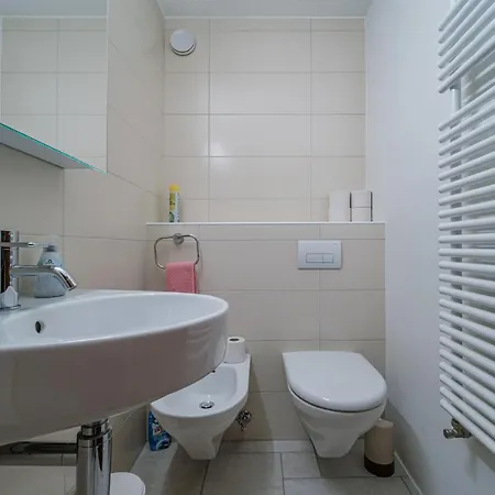 شقة Casa Dschember, 11, 1-6 Personen *